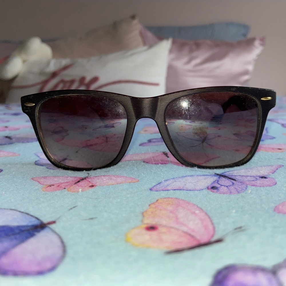 SHEIN brand black sunglasses